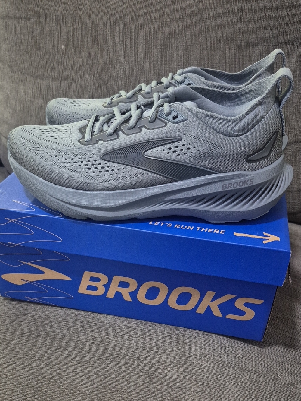 Brooks Glycerin 23 Men’s 8 D Grey Blackened Pearl Black NIB - Picture 4 of 6